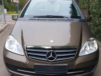 Gebraucht Mercedes A160 82 PS (60 kW) 2011 Braun Limousine