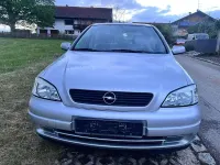 Używany Opel Astra Elegance 84 KM (61 kW) 2002 Srebrny Sedan/Limuzyna