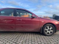 Gebraucht Ford Mondeo Ghia 131 PS (96 kW) 2004 Amarenarot metallic Kleinwagen