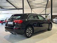 Gebraucht Mercedes A180 136 PS (100 kW) 2022 Schwarz Limousine