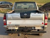 Gebraucht Nissan Navara 133 PS (97 kW) 2009 Silber Pickup