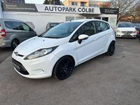 Gebraucht Ford Fiesta Trend 75 PS (55 kW) 2010 Weiß Kleinwagen