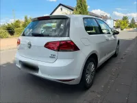 Gebraucht VW Golf VII 86 PS (63 kW) 2015 Weiß Limousine