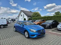 Gebraucht Mercedes A180 109 PS (80 kW) 2013 Suedseeblau Kleinwagen