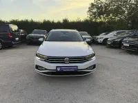 Gebraucht VW Passat 150 PS (110 kW) 2020 Pure white Kombi
