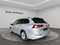 Gebraucht VW Golf VII Life 150 PS (110 kW) 2021 Reflex silver metallic Kleinwagen