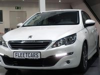 Gebraucht Peugeot 308 Style 120 PS (88 kW) 2017 Weiß Limousine
