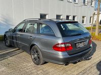 Gebraucht Mercedes E280 Classic 190 PS (139 kW) 2008 Grau Limousine