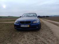 Gebraucht BMW 318 143 PS (105 kW) 2008 Blau Limousine