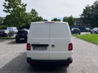 Gebraucht VW Transporter 102 PS (75 kW) 2019 Weiß Van