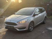 Gebraucht Ford Focus 120 PS (88 kW) 2015 Silber Kombi