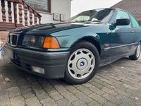 Gebraucht BMW 316 105 PS (77 kW) 1996 Grün Kleinwagen