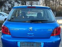 Gebraucht Peugeot 307 Premium 109 PS (80 kW) 2002 Blau Limousine