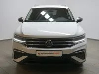 Gebraucht VW Tiguan Allspace Life 200 PS (147 kW) 2022 Pure white SUV