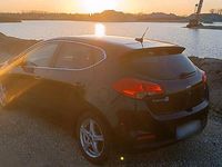 Gebraucht Kia Ceed 100 PS (73 kW) 2015 Schwarz Kleinwagen