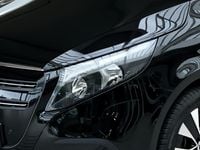Gebraucht Mercedes EQV300 150 kW (204 PS) 2024 Obsidianschwarz metallic Van / Kleinbus