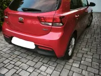 Gebraucht Kia Rio 84 PS (61 kW) 2018 Rot Limousine