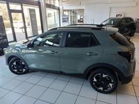 Neu Kia Stonic Vision 101 PS (74 kW) 2026 Grün SUV