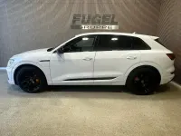 Gebraucht Audi e-tron S-Line 300 kW (408 PS) 2022 Gletscherweiß metallic SUV