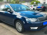 Gebraucht Skoda Octavia Ambition 140 PS (102 kW) 2014 Blau Kombi