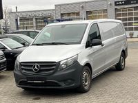 Usado Mercedes Vito 163 HP (119 kW) 2019 Prateado Van