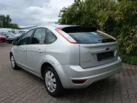 Gebraucht Ford Focus Style 101 PS (74 kW) 2008 Polarsilber metallic Kleinwagen