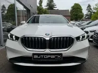 Gebraucht BMW 520 Sport Line 197 PS (144 kW) 2024 Weiß Kombi