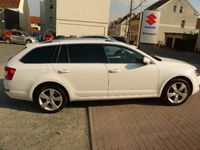 Gebraucht Skoda Octavia Elegance 140 PS (102 kW) 2013 Weiß metallic Kombi