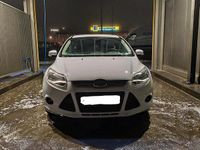Gebraucht Ford Focus 125 PS (91 kW) 2011 Weiß Limousine