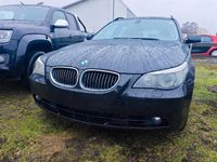 Gebraucht BMW 525 177 PS (130 kW) 2007 Schwarz Kombi