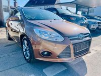 Gebraucht Ford Focus Champions Edition 116 PS (85 kW) 2013 Braun Limousine