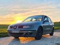 Usata Seat Leon 105 CV (77 kW) 2005 Grigio Utilitaria