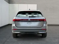 Neu VW Passat Business 150 PS (110 kW) 2025 Diabasgrau metallic/grau Kombi