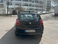 Gebraucht BMW 120 177 PS (130 kW) 2010 Schwarz Kleinwagen