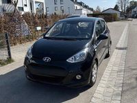 Gebraucht Hyundai i10 Classic 67 PS (49 kW) 2016 Schwarz Kleinwagen