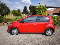 Second-hand VW up! move up! 75 CP (55 kW) 2017 Roșu Hatchback