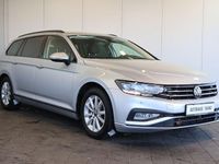 Gebraucht VW Passat 150 PS (110 kW) 2022 Silber Kombi