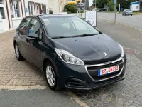 Gebraucht Peugeot 208 Active 82 PS (60 kW) 2017 Grau Kleinwagen