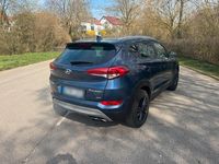 Gebraucht Hyundai Tucson 177 PS (130 kW) 2017 Blau SUV