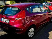 Gebraucht Ford Fiesta 82 PS (60 kW) 2009 Rot Kleinwagen