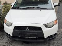 Gebraucht Mitsubishi Colt 95 PS (69 kW) 2010 Weiß Kleinwagen