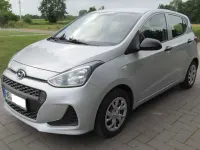 Gebraucht Hyundai i10 Trend 67 PS (49 kW) 2018 Silber Kleinwagen