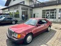 Second-hand Mercedes E300 220 CP (161 kW) 1990 Roșu Coupe