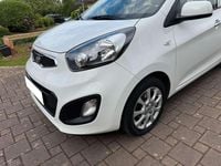 Gebraucht Kia Picanto 65 PS (47 kW) 2014 Weiß Kleinwagen