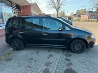 Gebraucht VW Touran 105 PS (77 kW) 2004 Schwarz Van / Kleinbus