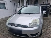 Gebraucht Ford Fiesta 80 PS (58 kW) 2005 Silber Kleinwagen