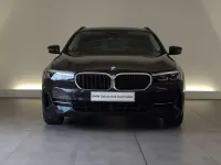 Gebraucht BMW 520 184 PS (135 kW) 2023 Schwarz Limousine