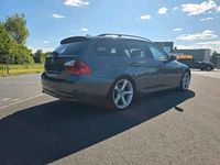 Gebraucht BMW 320 150 PS (110 kW) 2007 Grau Kombi