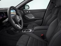 Gebraucht BMW 120 Shadowline 163 PS (119 kW) 2025 Schwarz Kleinwagen