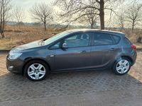 Gebraucht Opel Astra 115 PS (84 kW) 2011 Grau Kombi